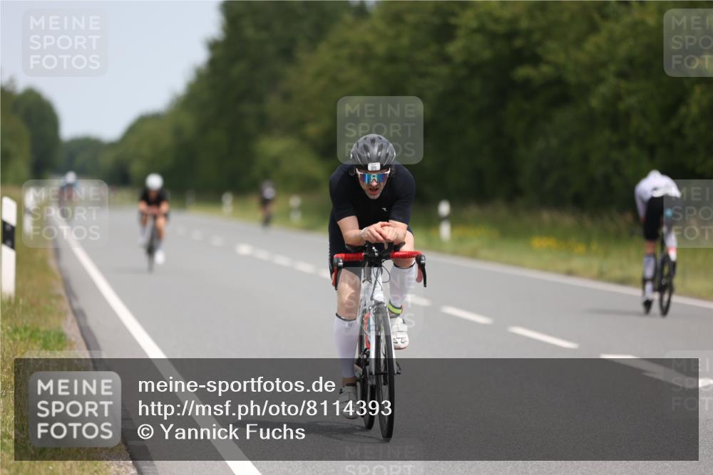 22.06.2025 - Viking Triathlon Yannick Fuchs http://msf.ph/oto/8114393 22.06.2025 12:15:59 Radfahren 41, 132, 229, 271, 284, 294, 370, 486, 510, 530 meine-sportfotos.de
