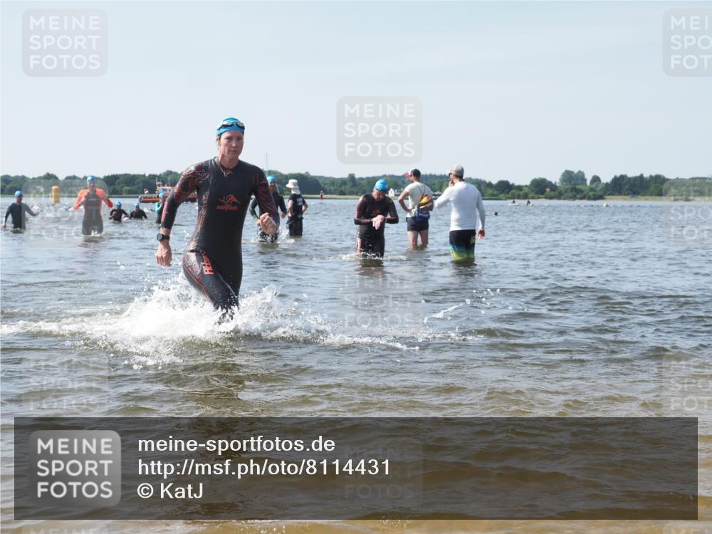 22.06.2025 - Viking Triathlon KatJ http://msf.ph/oto/8114431 22.06.2025 10:41:58 Schwimmen 58, 159, 199, 221, 625 meine-sportfotos.de