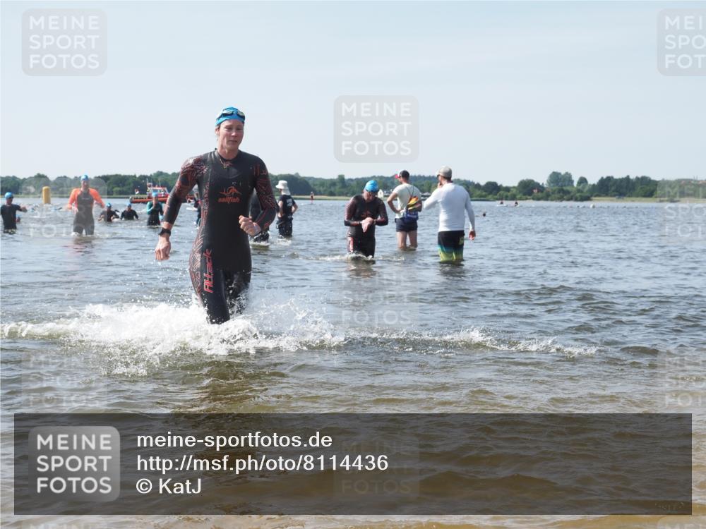 22.06.2025 - Viking Triathlon KatJ http://msf.ph/oto/8114436 22.06.2025 10:41:58 Schwimmen 58, 159, 199, 221, 625 meine-sportfotos.de