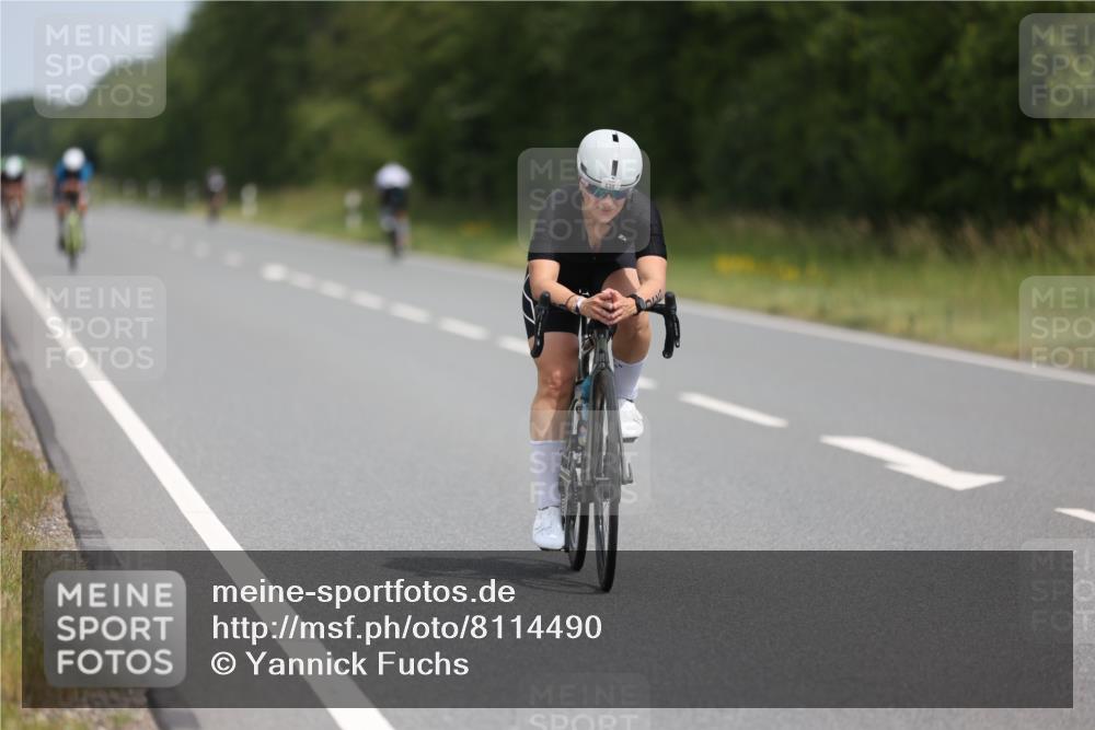 22.06.2025 - Viking Triathlon Yannick Fuchs http://msf.ph/oto/8114490 22.06.2025 12:16:03 Radfahren 95, 132, 229, 271, 284, 294, 370, 486, 510, 530 meine-sportfotos.de