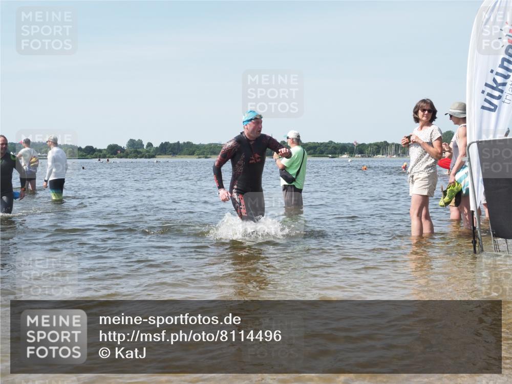22.06.2025 - Viking Triathlon KatJ http://msf.ph/oto/8114496 22.06.2025 10:42:05 Schwimmen 78, 159, 199, 290 meine-sportfotos.de