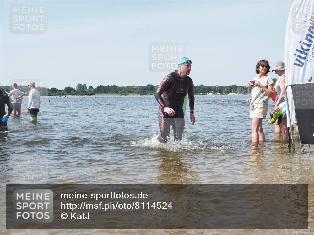 22.06.2025 - Viking Triathlon KatJ http://msf.ph/oto/8114524 22.06.2025 10:42:05 Schwimmen 78, 159, 199, 290 meine-sportfotos.de