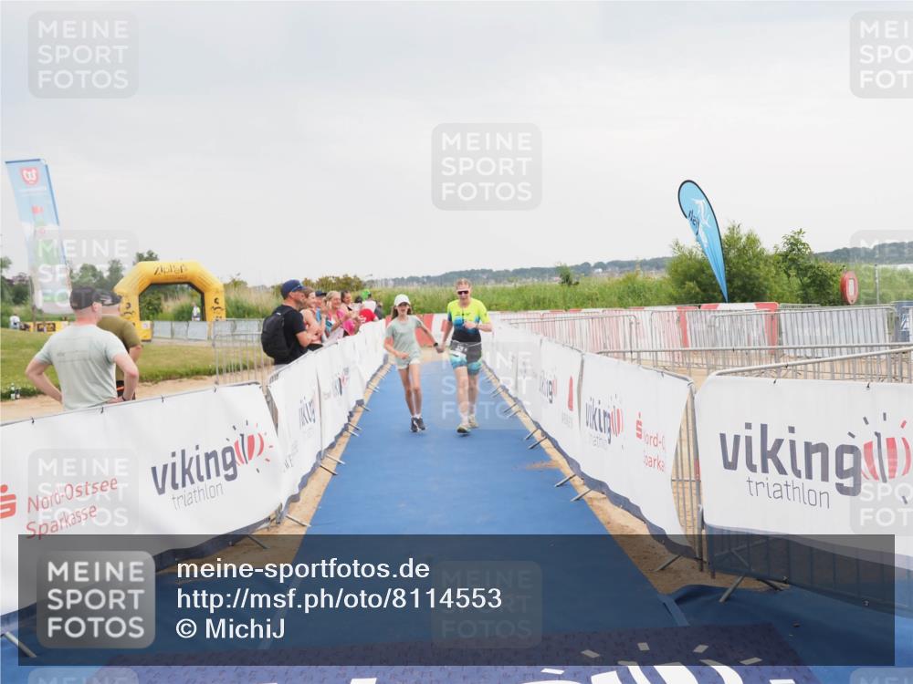 22.06.2025 - Viking Triathlon MichiJ http://msf.ph/oto/8114553 22.06.2025 16:45:59 Ziel 321 meine-sportfotos.de