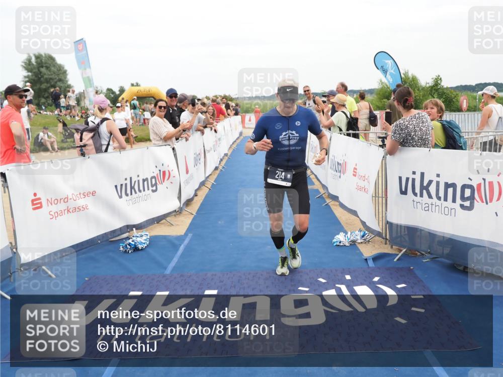 22.06.2025 - Viking Triathlon MichiJ http://msf.ph/oto/8114601 22.06.2025 15:05:14 Ziel 214 meine-sportfotos.de