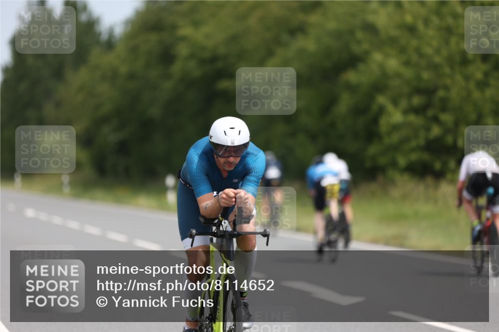 22.06.2025 - Viking Triathlon Yannick Fuchs http://msf.ph/oto/8114652 22.06.2025 12:16:11 Radfahren 30, 95, 132, 271, 331, 348, 359, 505 meine-sportfotos.de