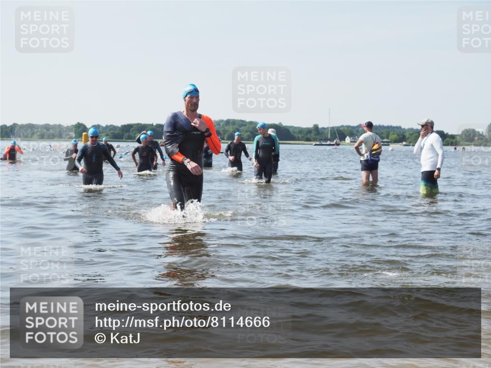22.06.2025 - Viking Triathlon KatJ http://msf.ph/oto/8114666 22.06.2025 10:42:11 Schwimmen 16, 78, 159, 281, 290, 326, 460, 465 meine-sportfotos.de