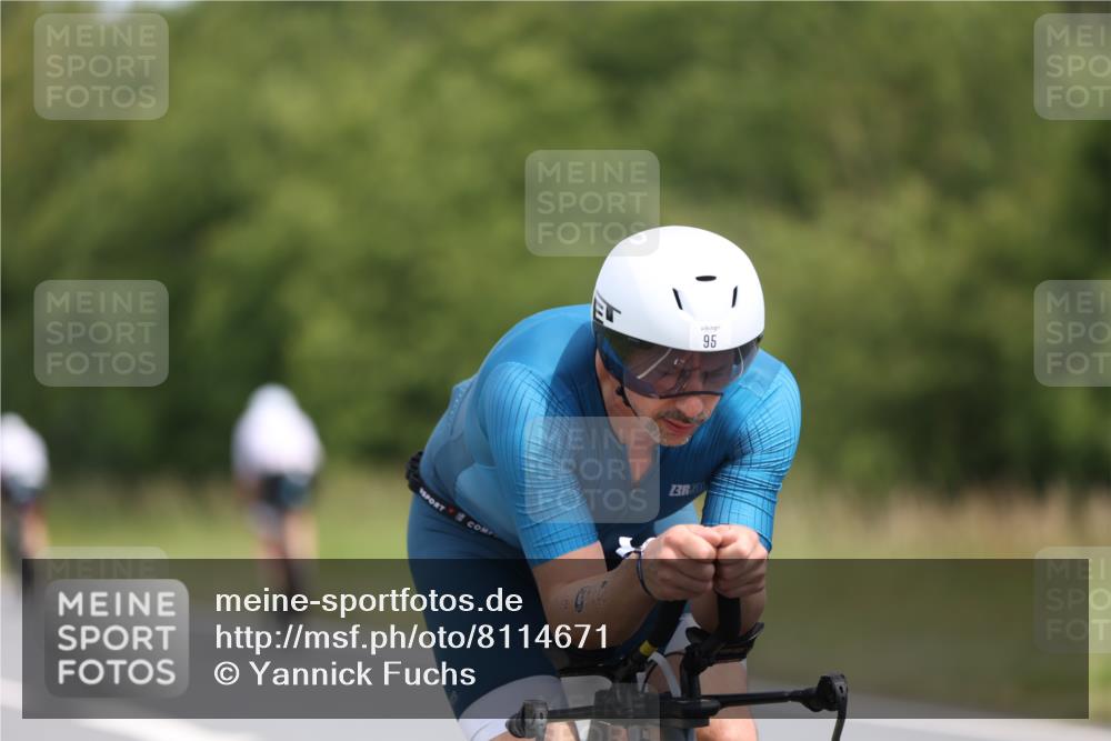 22.06.2025 - Viking Triathlon Yannick Fuchs http://msf.ph/oto/8114671 22.06.2025 12:16:11 Radfahren 30, 95, 132, 271, 331, 348, 359, 505 meine-sportfotos.de