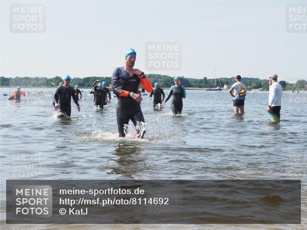 22.06.2025 - Viking Triathlon KatJ http://msf.ph/oto/8114692 22.06.2025 10:42:12 Schwimmen 16, 78, 159, 281, 290, 326, 460, 465 meine-sportfotos.de