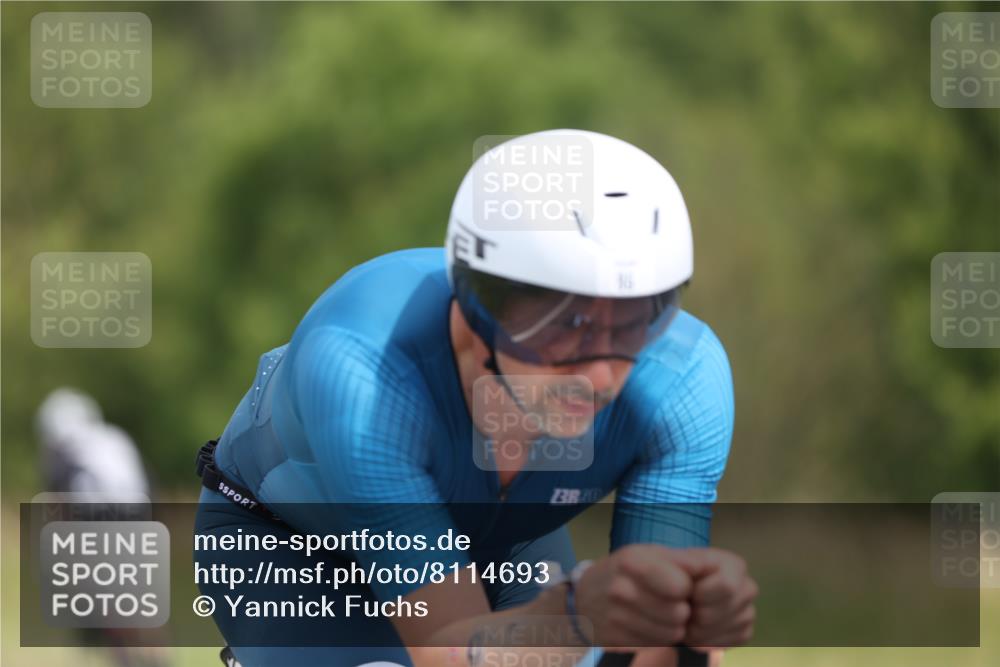 22.06.2025 - Viking Triathlon Yannick Fuchs http://msf.ph/oto/8114693 22.06.2025 12:16:12 Radfahren 30, 95, 271, 331, 348, 359, 505 meine-sportfotos.de