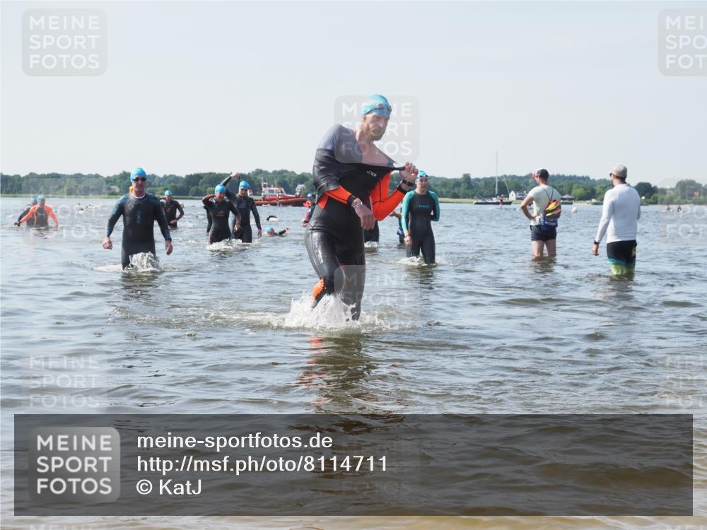 22.06.2025 - Viking Triathlon KatJ http://msf.ph/oto/8114711 22.06.2025 10:42:12 Schwimmen 16, 78, 159, 281, 290, 326, 460, 465 meine-sportfotos.de
