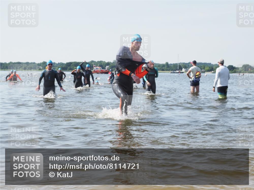 22.06.2025 - Viking Triathlon KatJ http://msf.ph/oto/8114721 22.06.2025 10:42:13 Schwimmen 16, 78, 159, 281, 290, 326, 460, 465 meine-sportfotos.de
