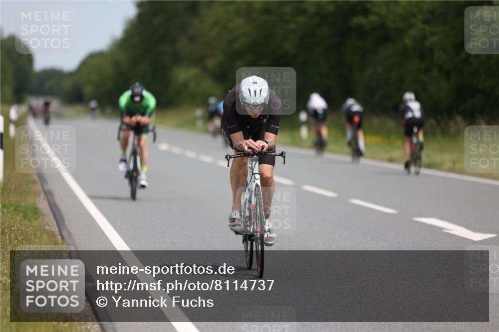 22.06.2025 - Viking Triathlon Yannick Fuchs http://msf.ph/oto/8114737 22.06.2025 12:16:14 Radfahren 30, 95, 331, 348, 359, 429, 505 meine-sportfotos.de
