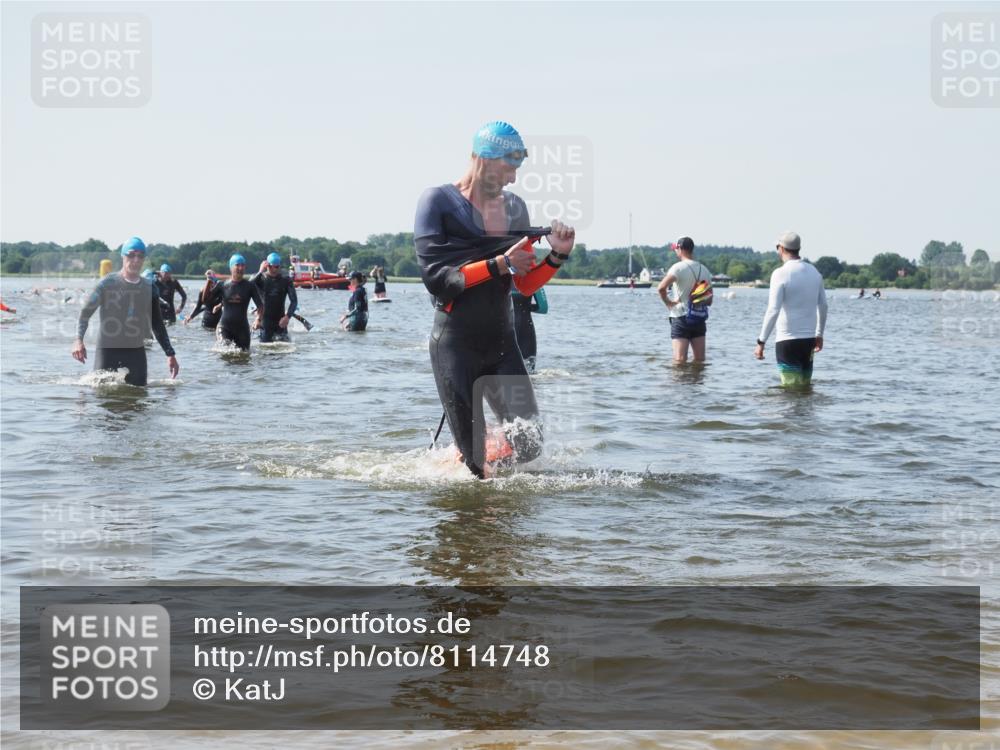 22.06.2025 - Viking Triathlon KatJ http://msf.ph/oto/8114748 22.06.2025 10:42:13 Schwimmen 16, 78, 159, 281, 290, 326, 460, 465 meine-sportfotos.de