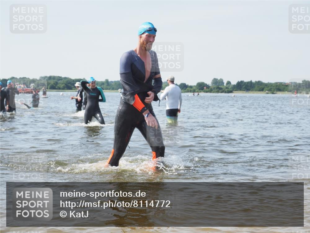 22.06.2025 - Viking Triathlon KatJ http://msf.ph/oto/8114772 22.06.2025 10:42:15 Schwimmen 16, 65, 78, 281, 290, 326, 460, 465 meine-sportfotos.de