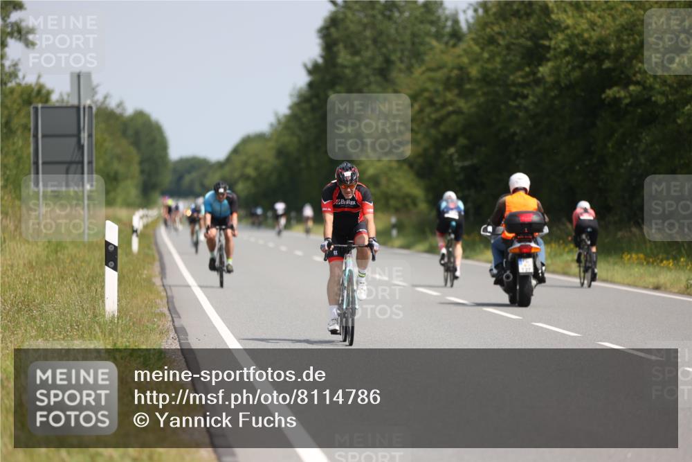 22.06.2025 - Viking Triathlon Yannick Fuchs http://msf.ph/oto/8114786 22.06.2025 11:39:45 Radfahren 19, 38, 113, 261, 377, 407, 461, 467, 546, 650 meine-sportfotos.de