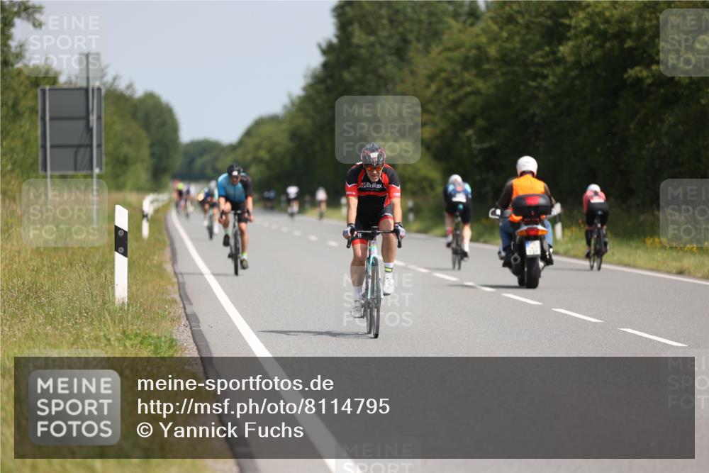 22.06.2025 - Viking Triathlon Yannick Fuchs http://msf.ph/oto/8114795 22.06.2025 11:39:45 Radfahren 19, 38, 113, 261, 377, 407, 461, 467, 546, 650 meine-sportfotos.de