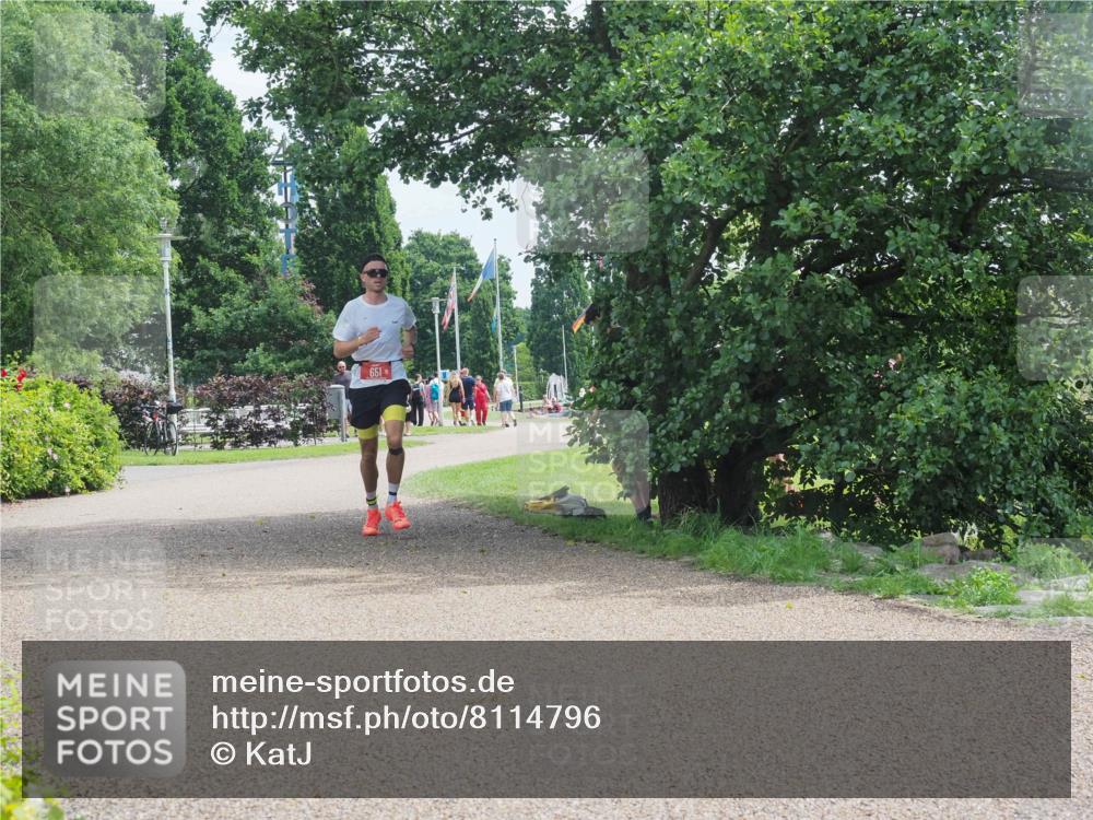 22.06.2025 - Viking Triathlon KatJ http://msf.ph/oto/8114796 22.06.2025 12:52:38 Laufen 651 meine-sportfotos.de