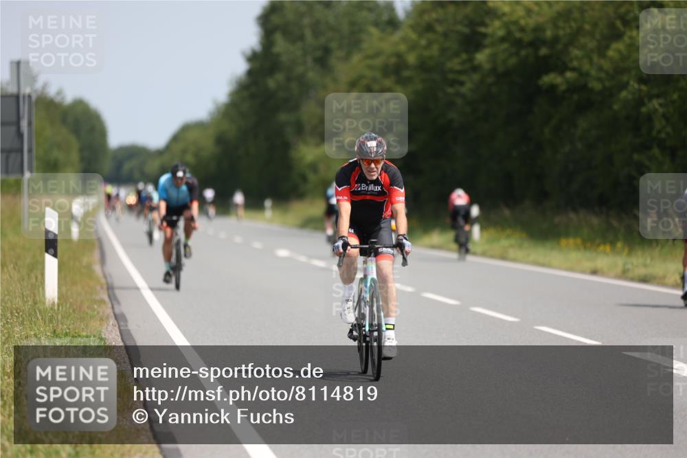 22.06.2025 - Viking Triathlon Yannick Fuchs http://msf.ph/oto/8114819 22.06.2025 11:39:46 Radfahren 19, 38, 113, 123, 261, 377, 407, 461, 467, 550, 650 meine-sportfotos.de
