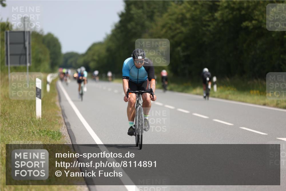 22.06.2025 - Viking Triathlon Yannick Fuchs http://msf.ph/oto/8114891 22.06.2025 11:39:48 Radfahren 19, 38, 113, 123, 127, 377, 395, 407, 461, 467, 550, 554, 650 meine-sportfotos.de