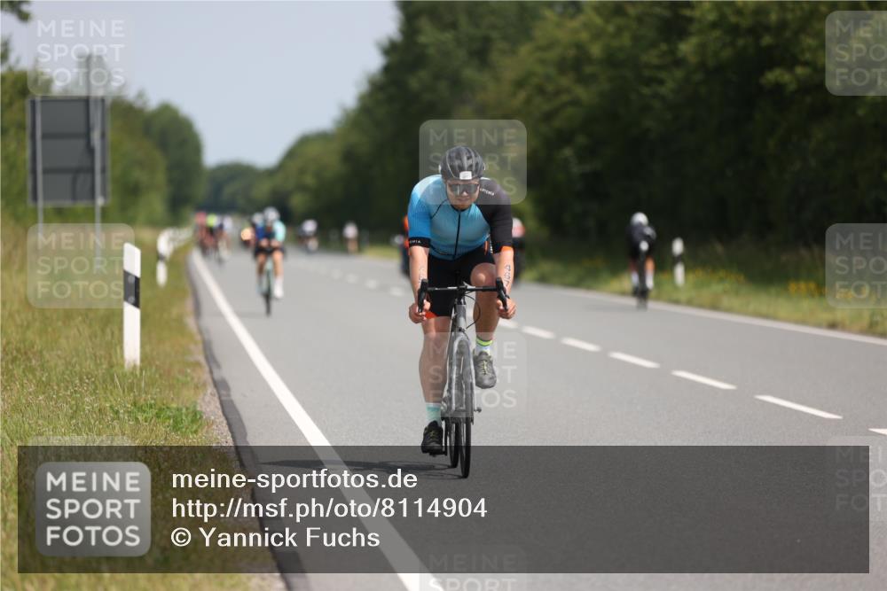 22.06.2025 - Viking Triathlon Yannick Fuchs http://msf.ph/oto/8114904 22.06.2025 11:39:49 Radfahren 19, 38, 113, 123, 127, 377, 395, 407, 467, 550, 554, 650 meine-sportfotos.de