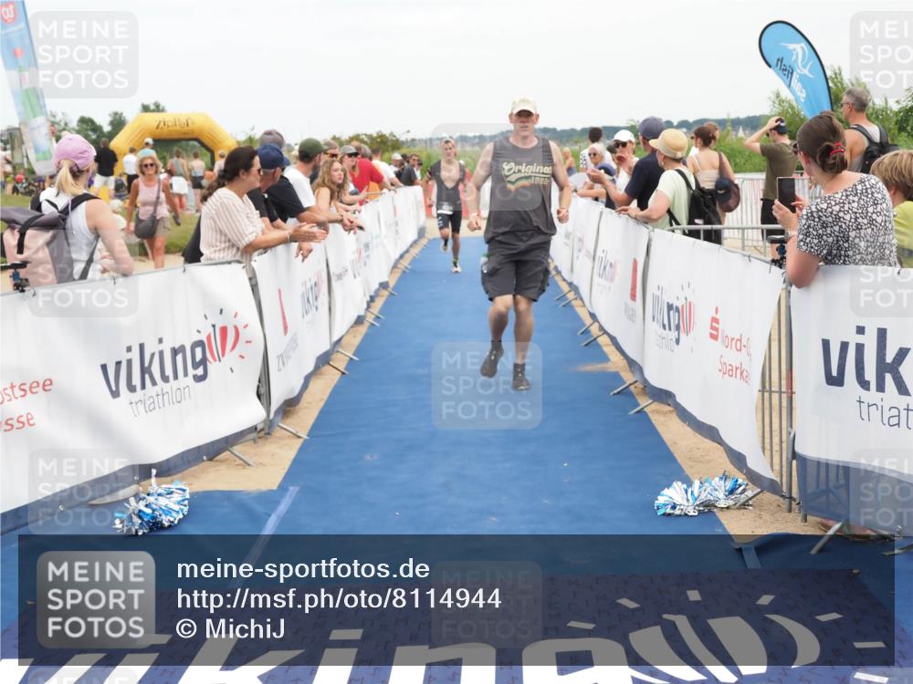 22.06.2025 - Viking Triathlon MichiJ http://msf.ph/oto/8114944 22.06.2025 15:05:28 Ziel 443 meine-sportfotos.de