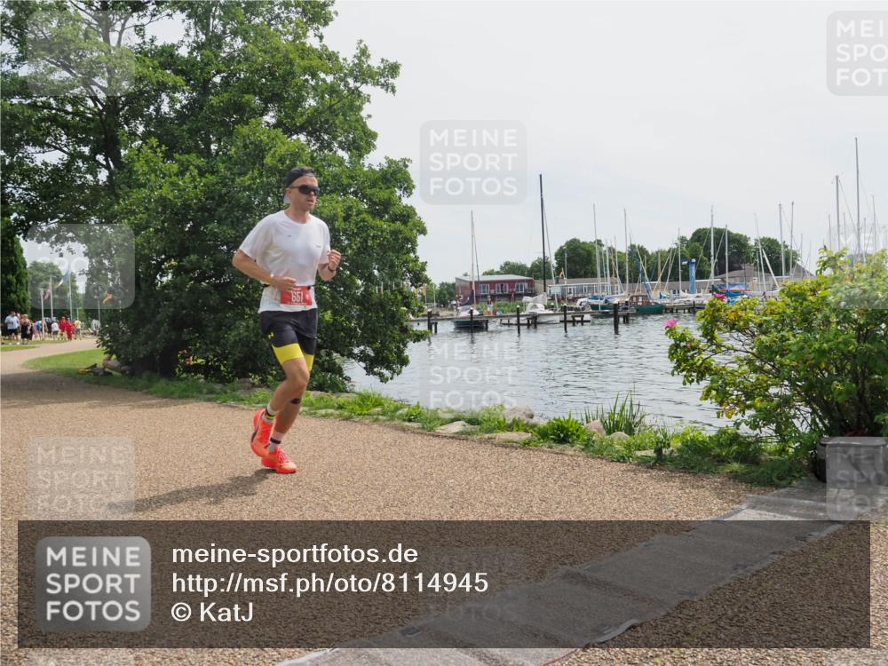 22.06.2025 - Viking Triathlon KatJ http://msf.ph/oto/8114945 22.06.2025 12:52:40 Laufen 651 meine-sportfotos.de