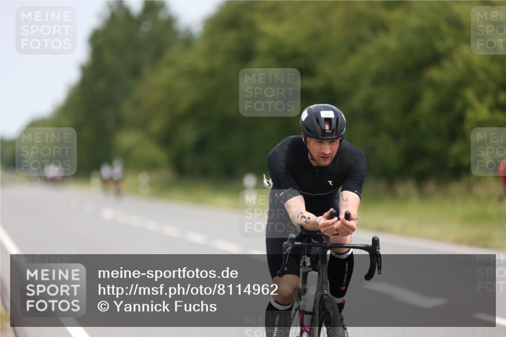 22.06.2025 - Viking Triathlon Yannick Fuchs http://msf.ph/oto/8114962 22.06.2025 12:16:28 Radfahren 5, 330, 419, 429 meine-sportfotos.de