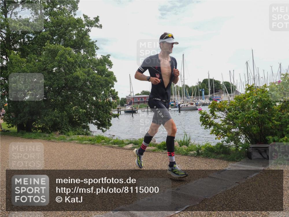 22.06.2025 - Viking Triathlon KatJ http://msf.ph/oto/8115000 22.06.2025 13:23:58 Laufen 544 meine-sportfotos.de