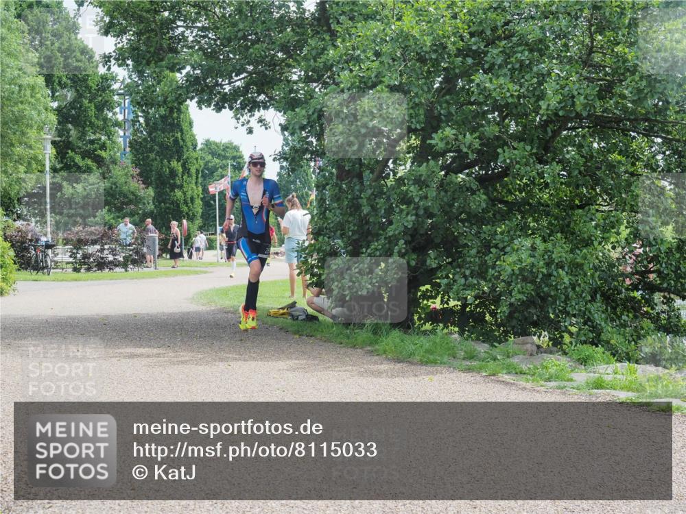 22.06.2025 - Viking Triathlon KatJ http://msf.ph/oto/8115033 22.06.2025 12:52:55 Laufen 286 meine-sportfotos.de