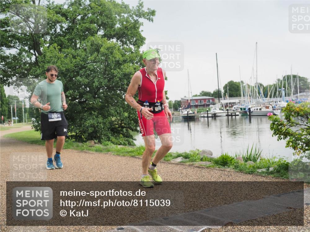 22.06.2025 - Viking Triathlon KatJ http://msf.ph/oto/8115039 22.06.2025 16:40:58 Laufen 160, 305 meine-sportfotos.de