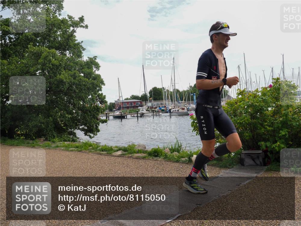 22.06.2025 - Viking Triathlon KatJ http://msf.ph/oto/8115050 22.06.2025 13:23:58 Laufen 544 meine-sportfotos.de