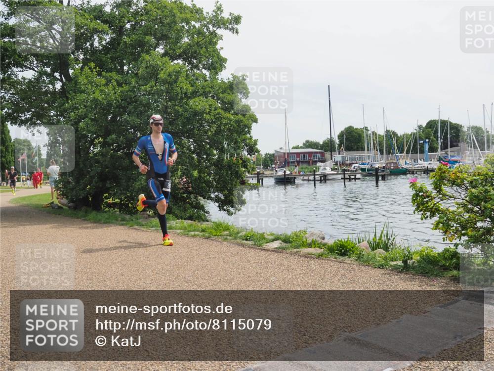 22.06.2025 - Viking Triathlon KatJ http://msf.ph/oto/8115079 22.06.2025 12:52:56 Laufen 286 meine-sportfotos.de