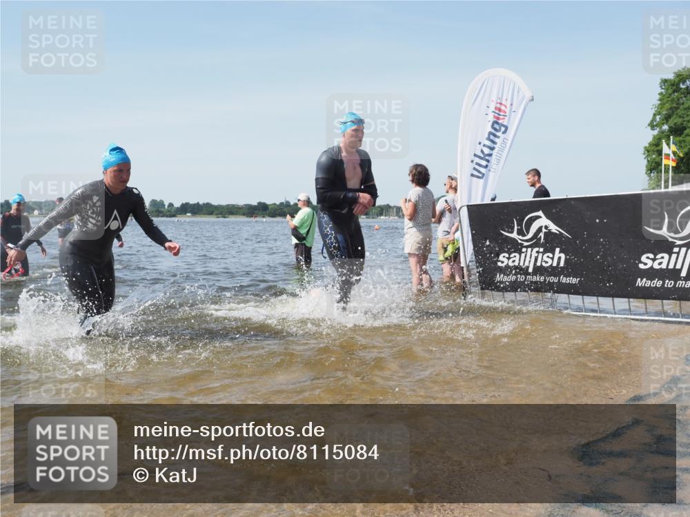 22.06.2025 - Viking Triathlon KatJ http://msf.ph/oto/8115084 22.06.2025 10:42:29 Schwimmen 16, 55, 65, 192, 318, 326, 427, 465 meine-sportfotos.de