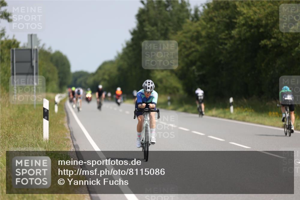 22.06.2025 - Viking Triathlon Yannick Fuchs http://msf.ph/oto/8115086 22.06.2025 11:39:54 Radfahren 19, 38, 123, 127, 377, 388, 395, 407, 467, 550, 554 meine-sportfotos.de