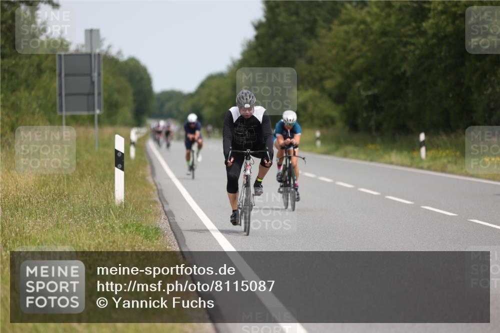 22.06.2025 - Viking Triathlon Yannick Fuchs http://msf.ph/oto/8115087 22.06.2025 12:16:52 Radfahren 17, 538, 626, 655 meine-sportfotos.de