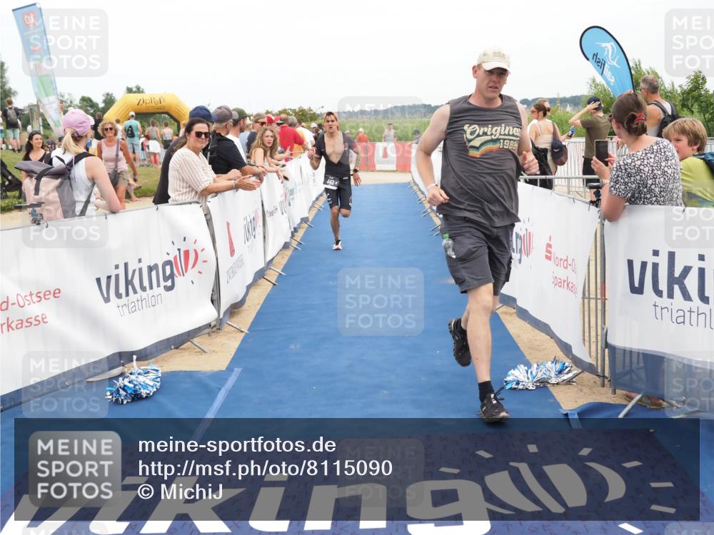 22.06.2025 - Viking Triathlon MichiJ http://msf.ph/oto/8115090 22.06.2025 15:05:29 Ziel 443 meine-sportfotos.de