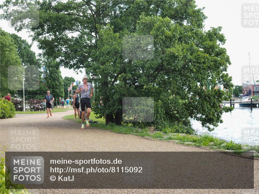 22.06.2025 - Viking Triathlon KatJ http://msf.ph/oto/8115092 22.06.2025 13:24:07 Laufen 485 meine-sportfotos.de