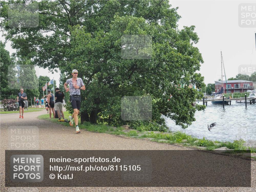 22.06.2025 - Viking Triathlon KatJ http://msf.ph/oto/8115105 22.06.2025 13:24:07 Laufen 485 meine-sportfotos.de