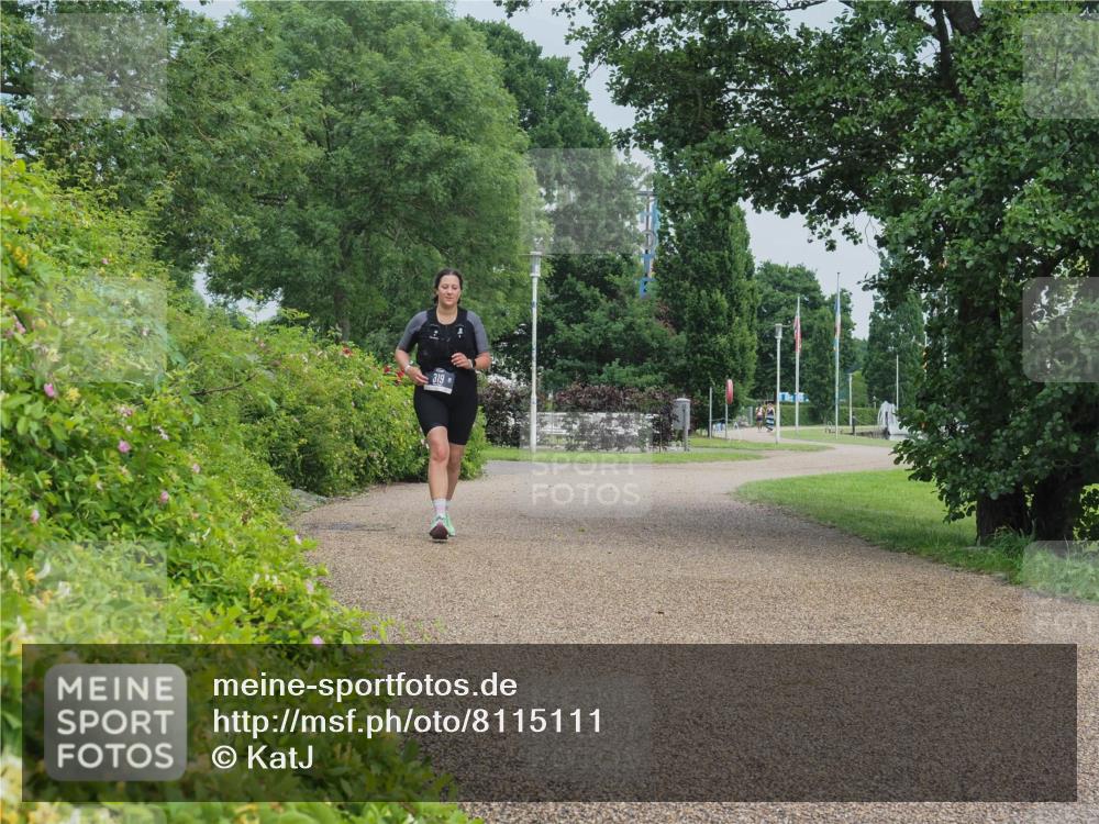 22.06.2025 - Viking Triathlon KatJ http://msf.ph/oto/8115111 22.06.2025 16:48:34 Laufen  meine-sportfotos.de