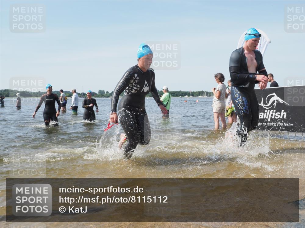 22.06.2025 - Viking Triathlon KatJ http://msf.ph/oto/8115112 22.06.2025 10:42:29 Schwimmen 16, 55, 65, 192, 318, 326, 427, 465 meine-sportfotos.de