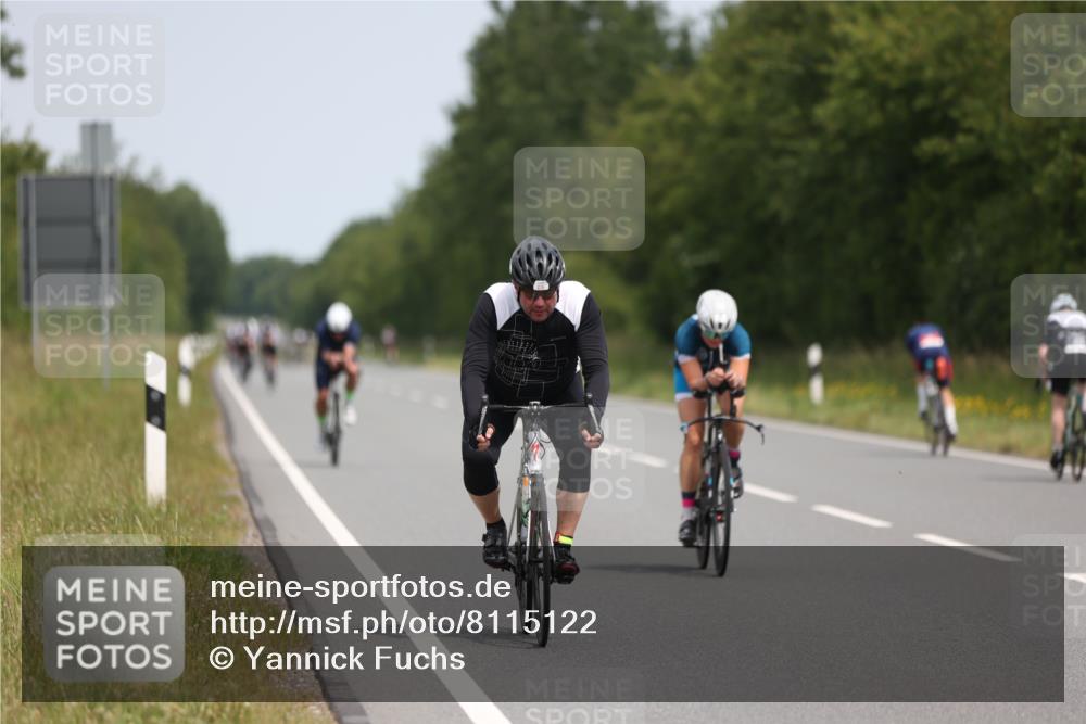 22.06.2025 - Viking Triathlon Yannick Fuchs http://msf.ph/oto/8115122 22.06.2025 12:16:53 Radfahren 17, 538, 626 meine-sportfotos.de