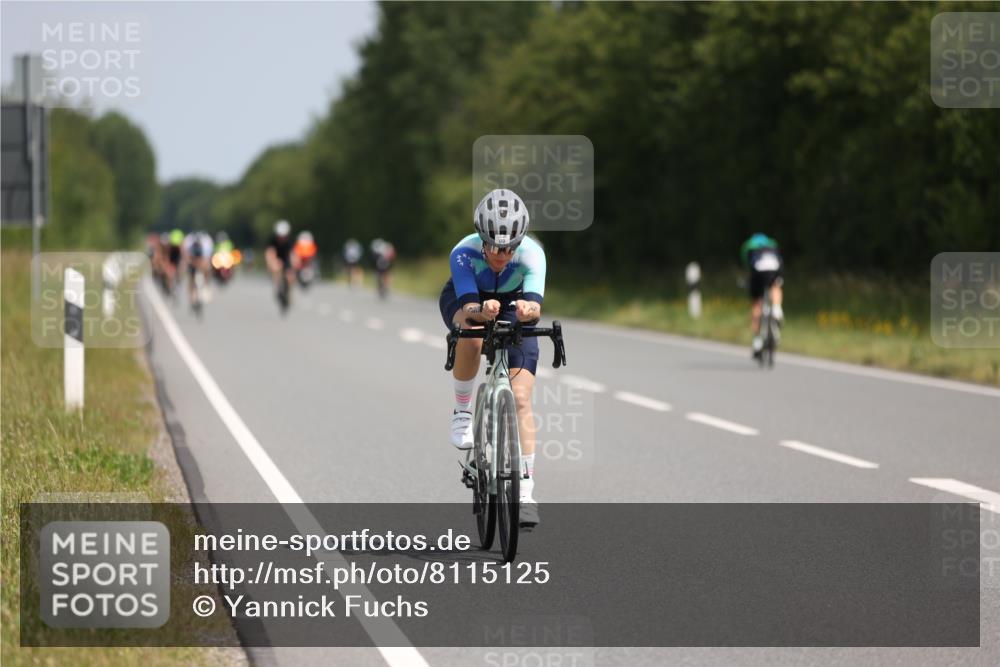 22.06.2025 - Viking Triathlon Yannick Fuchs http://msf.ph/oto/8115125 22.06.2025 11:39:55 Radfahren 19, 38, 51, 123, 127, 377, 388, 395, 407, 550, 554 meine-sportfotos.de