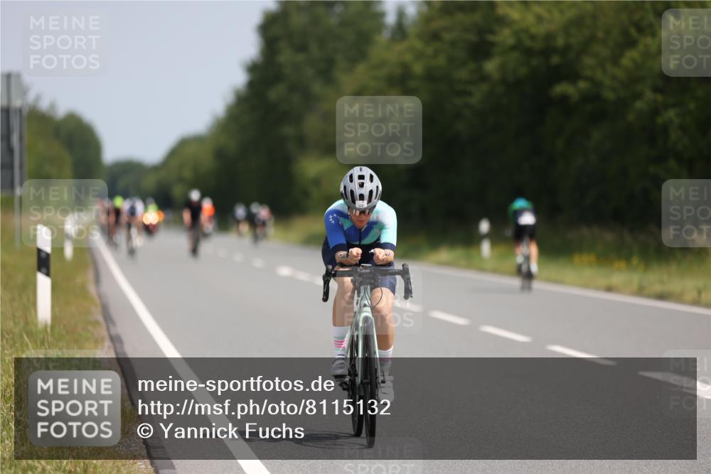 22.06.2025 - Viking Triathlon Yannick Fuchs http://msf.ph/oto/8115132 22.06.2025 11:39:55 Radfahren 19, 38, 51, 123, 127, 377, 388, 395, 407, 550, 554 meine-sportfotos.de