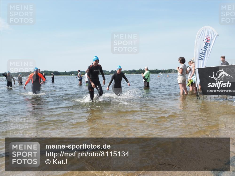 22.06.2025 - Viking Triathlon KatJ http://msf.ph/oto/8115134 22.06.2025 10:42:32 Schwimmen 16, 55, 65, 171, 192, 318, 427 meine-sportfotos.de