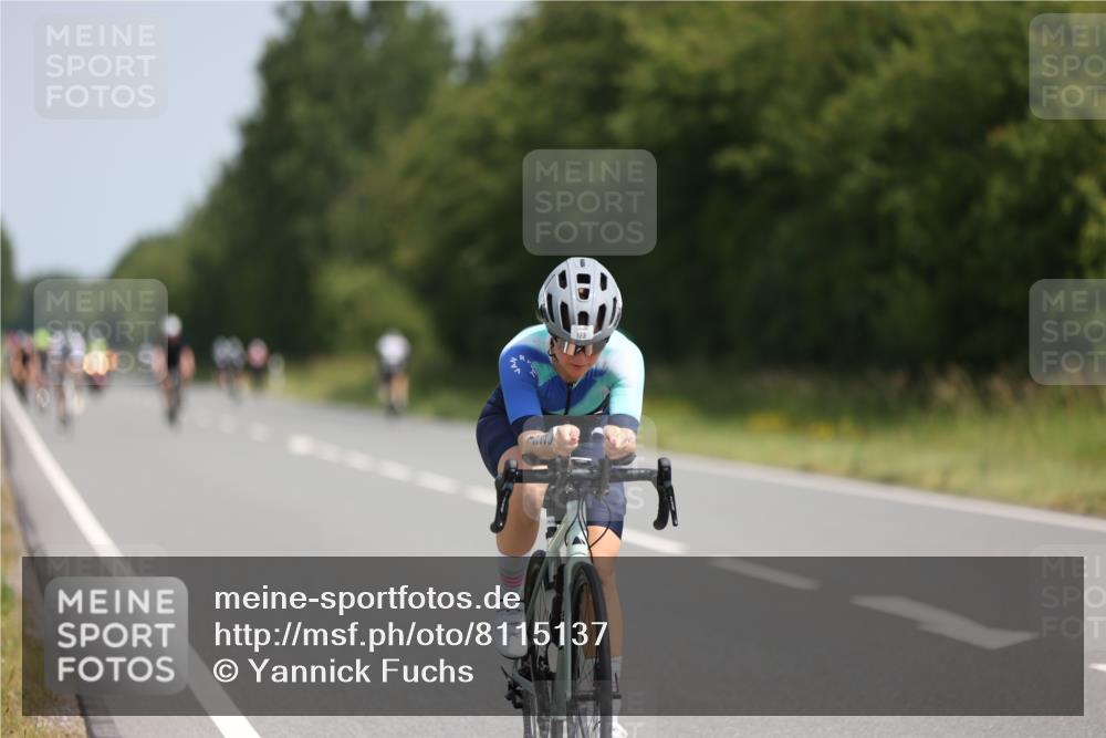 22.06.2025 - Viking Triathlon Yannick Fuchs http://msf.ph/oto/8115137 22.06.2025 11:39:55 Radfahren 19, 38, 51, 123, 127, 377, 388, 395, 407, 550, 554 meine-sportfotos.de