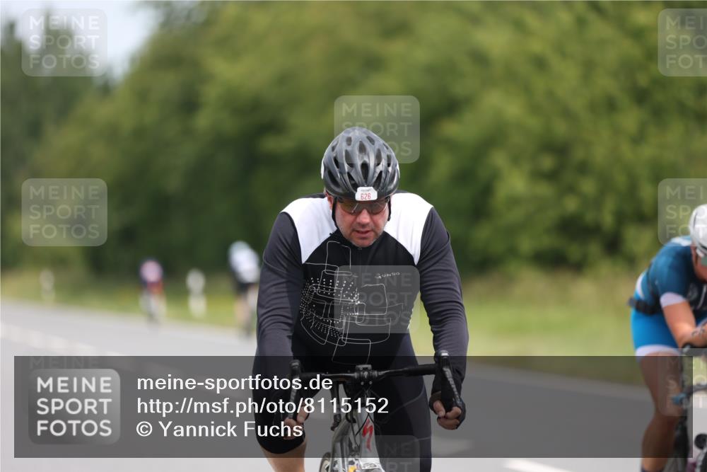 22.06.2025 - Viking Triathlon Yannick Fuchs http://msf.ph/oto/8115152 22.06.2025 12:16:55 Radfahren 1, 17, 455, 538, 626 meine-sportfotos.de
