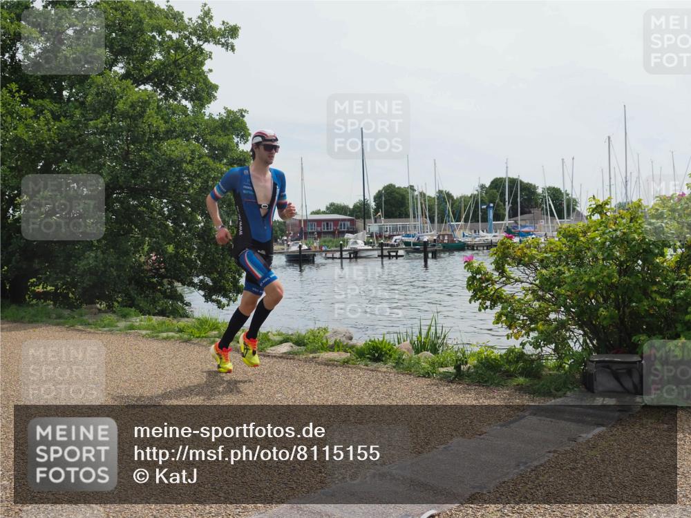 22.06.2025 - Viking Triathlon KatJ http://msf.ph/oto/8115155 22.06.2025 12:52:57 Laufen 286 meine-sportfotos.de