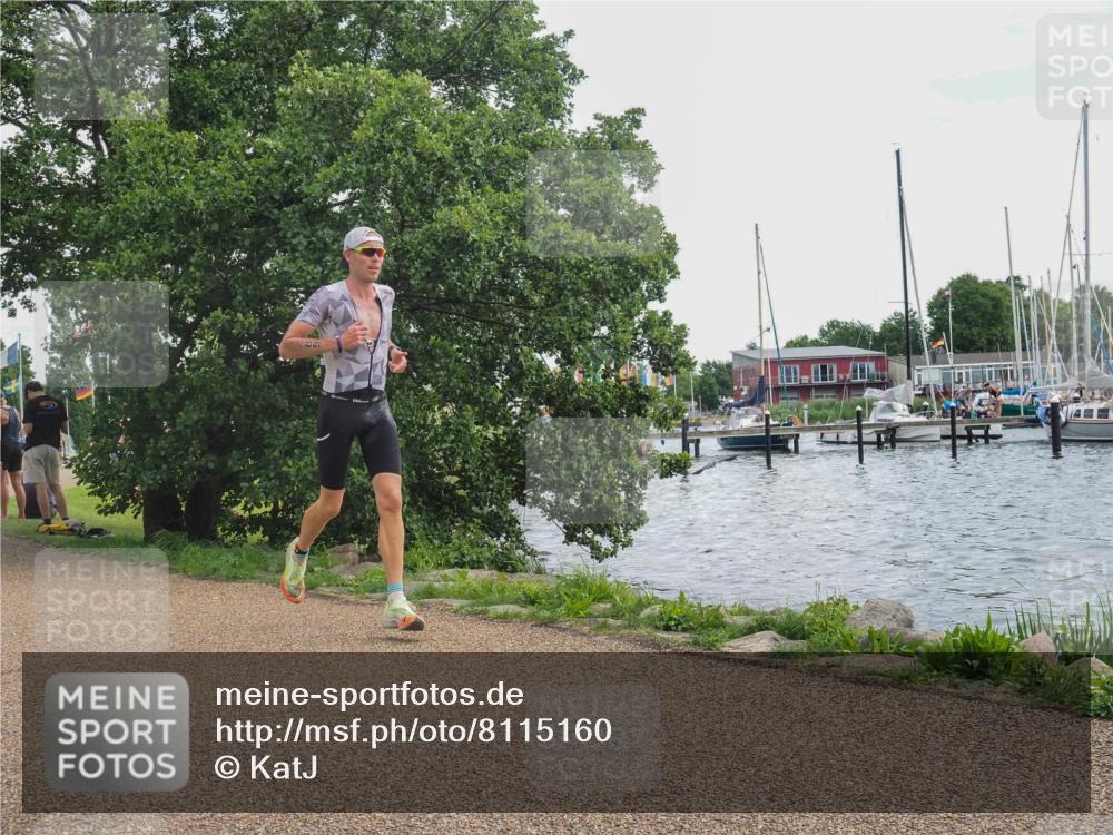 22.06.2025 - Viking Triathlon KatJ http://msf.ph/oto/8115160 22.06.2025 13:24:09 Laufen 485 meine-sportfotos.de