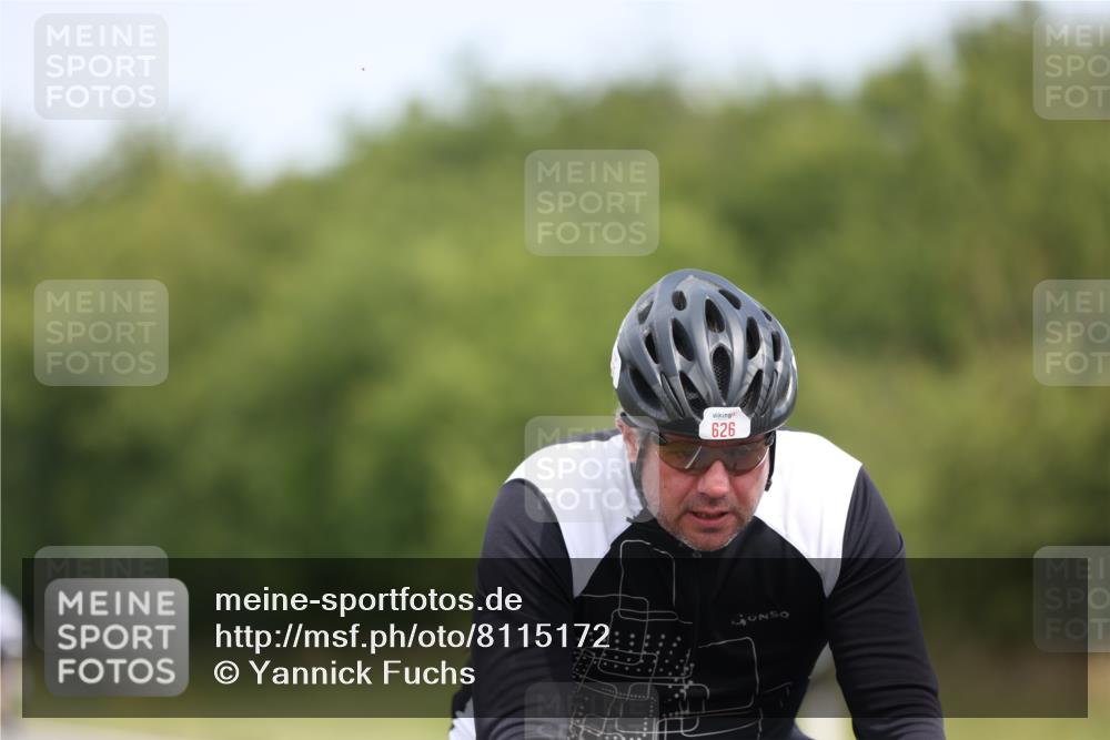 22.06.2025 - Viking Triathlon Yannick Fuchs http://msf.ph/oto/8115172 22.06.2025 12:16:56 Radfahren 1, 17, 455, 538, 557, 626 meine-sportfotos.de