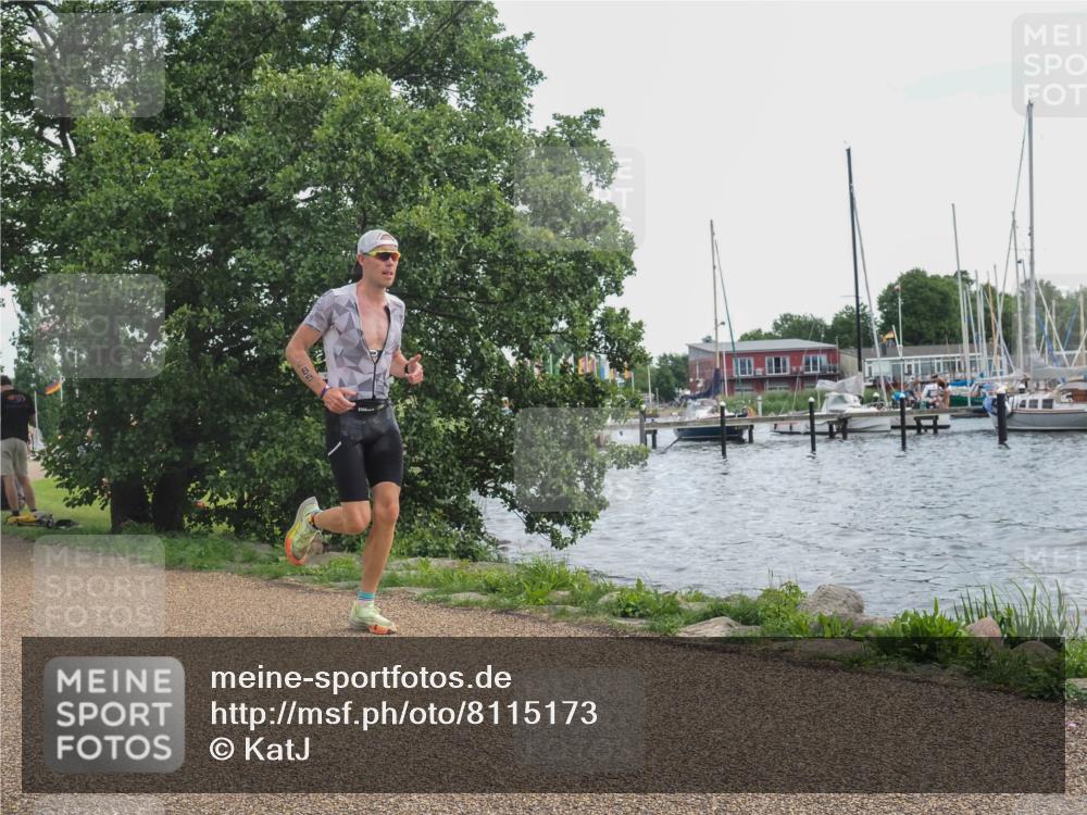22.06.2025 - Viking Triathlon KatJ http://msf.ph/oto/8115173 22.06.2025 13:24:09 Laufen 485 meine-sportfotos.de